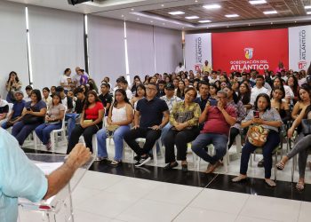 ¡El Atlántico apuesta a lo grande por el talento! Gobernación entrega 634 becas para transformar el futuro del departamento